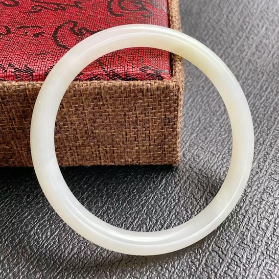 Certified Slim Jade Bangle, Iced Creamy White Jade Bangle, Natural Jade Bangle, Real Nephrite White Jade, Untraded Jade, Gift for her, 美人条