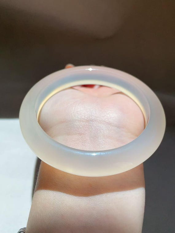 Natural Iced Agate Bangle, 58.8mm High Grade Madagascar Agate, Untreated Undyed Agate , Champagne Gold Iced Agate Bangle,马料玉髓
