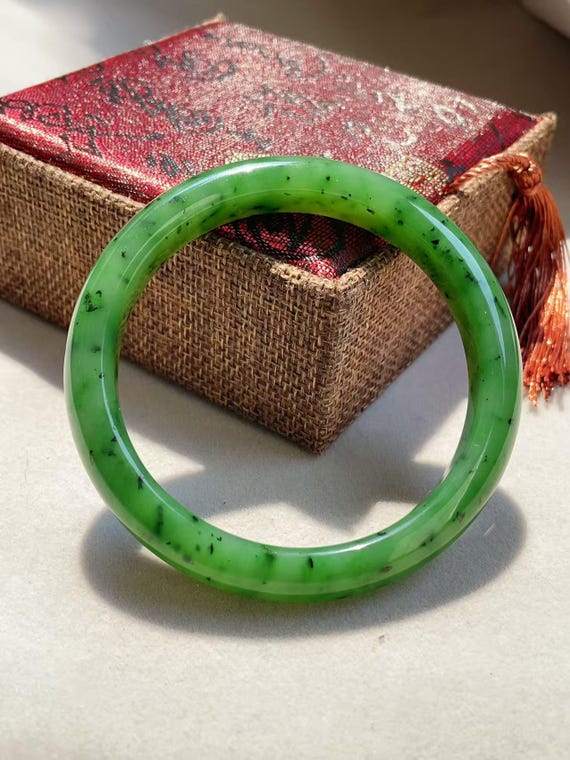 Cool! Certified Natural Green Jade Bangle, High Grade Kiwi Green Jade Bangle, 59.7mm Bangle Bracelet, Genuine Canadian Jade,碧玉，手镯
