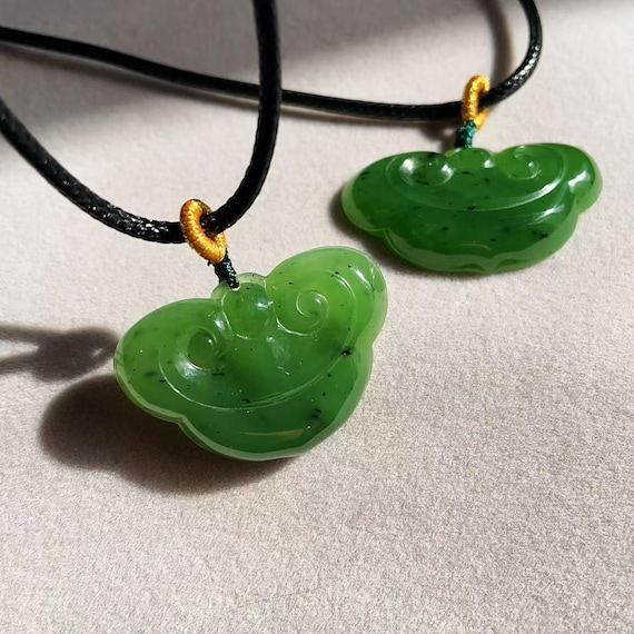 Certified Green Jade Peace lock Pendent, Natural Jade Lucky Pendent, Protection and Peace Jade Necklace, Kelly Green Jade Pendent, 碧玉,祥云，平安锁