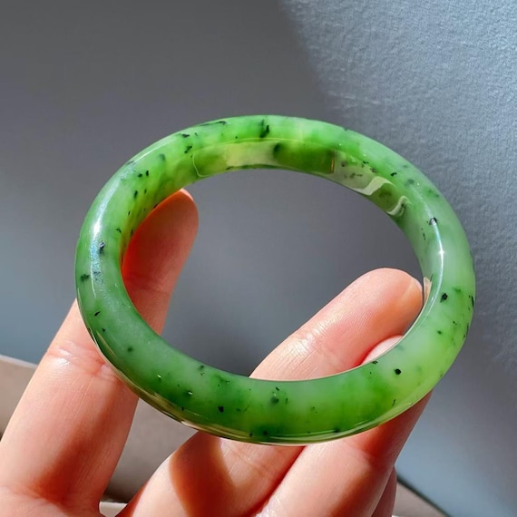 Cool! Certified Natural Green Jade Bangle, High Grade Kiwi Green Jade Bangle, 55mm Bangle Bracelet, Genuine Canadian Jade,碧玉，手镯