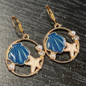 Blue Seashell Star Pearls Earrings with Stainless Steel Lever Backs