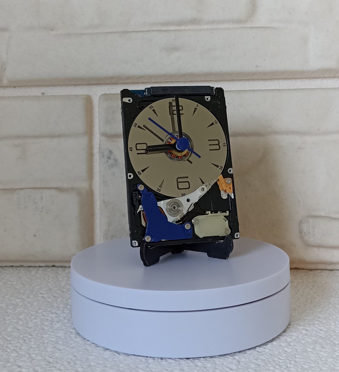 Hard Disc Desk Clock. Recycled Home, Office Desk Clock. PC Clock for ...