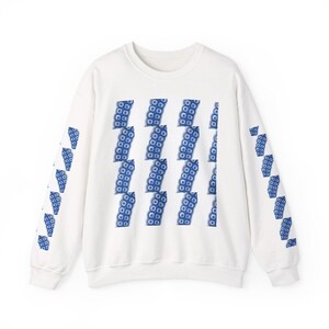 Octopus Tentacle Sweatshirt, Sea Creature Pullover Jumper, Nautical Theme Sweater, Ocean Lover Gift, Monster Kraken Top, Marine Life