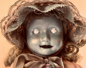Agatha Fem Horror Doll: Creepy Scary Spooky Macabre Halloween Gothic Oddity Decor