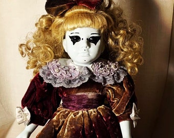 Rhonda Fem Horror Doll: Creepy Scary Spooky Macabre Halloween Gothic Oddity Decor