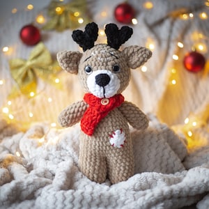 Handmade Deer Plushies, Crochet Plush Deer Christmas Decorations, Amigurumi Holiday Season Toys, Soft Deer Toys for Kids, Newborn Baby Gift