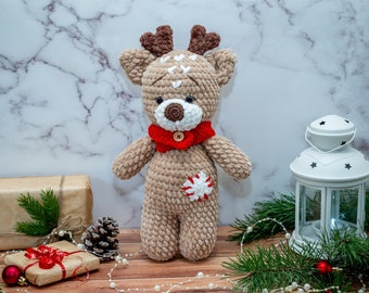 Handmade Crochet Christmas Deer Plush Toy, Amigurumi Deer Baby Gift, Cuddly Crochet Deer for Baby Shower, Christmas gift, Baby Gift Box