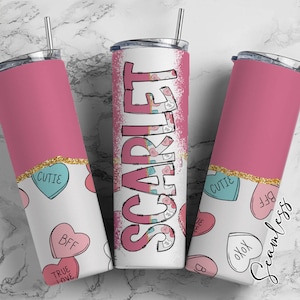 Envoltorio para vaso de caramelo con forma de corazón rosa y letras del alfabeto a juego PNG, vaso retro Love Heart con tu propio nombre de 20 oz, juego Alpha PNG 69