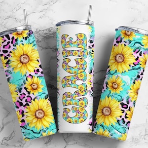 Envoltorio para vaso de 20 oz con diseño de girasol verde azulado y letras retro a juego, alfabeto estético PNG, agregue su propio nombre en el vaso