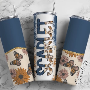 Envoltura para vaso con forma de mariposa y girasol con letras del alfabeto a juego PNG, vaso de 20 oz con tu propio nombre y diseño bohemio azul, juego de alfabeto retro PNG 42