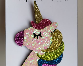 Broche feutrine pailletée licorne