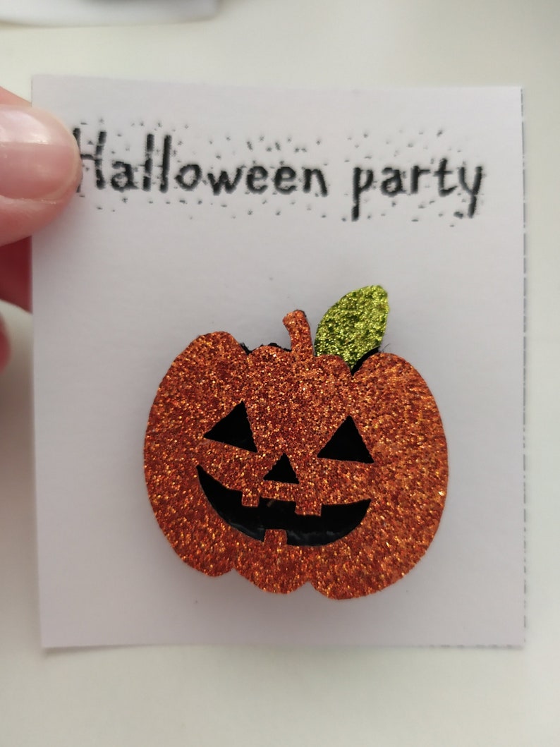 Halloween pumpkin brooch image 1