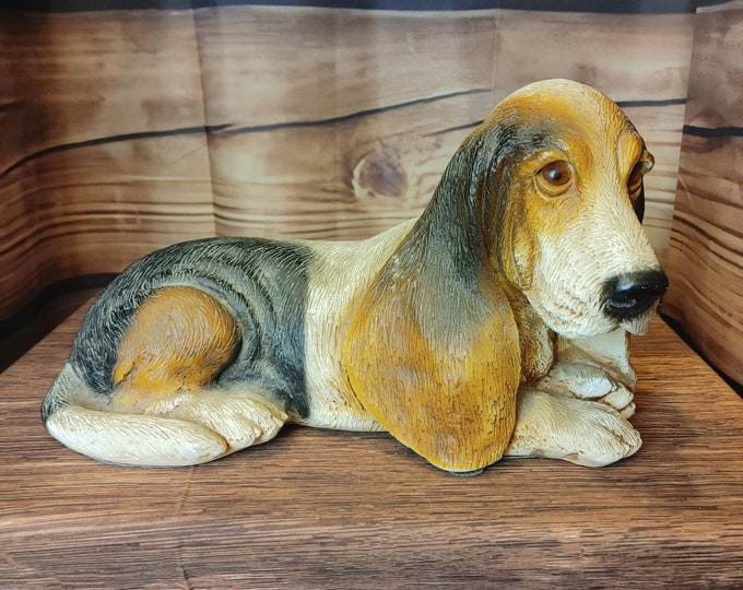 Vintage Basset Hound Statue 1983 Universal Statuary Dog Figure 8x13 Etsy