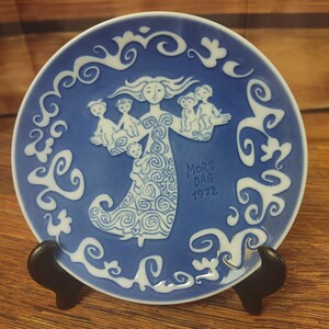 Vintage Royal Copenhagen Denmark &quot;Mothers Day&quot; Cobalt Blue Decorative Wall Plate