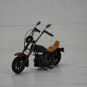 Vintage metal motorcycle - Handmade smoll motorcycle - Collectible toy - Realistic models - Metal motorcycle - Collectible motorcycle