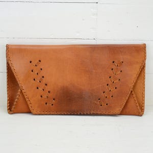 Vintage echte Ledertasche Umschlag Typ - Braune Leder Umschlagtasche - Retro Tasche - Abendtasche - Handgemachte Tasche - Gravierte Tasche - Frauentasche