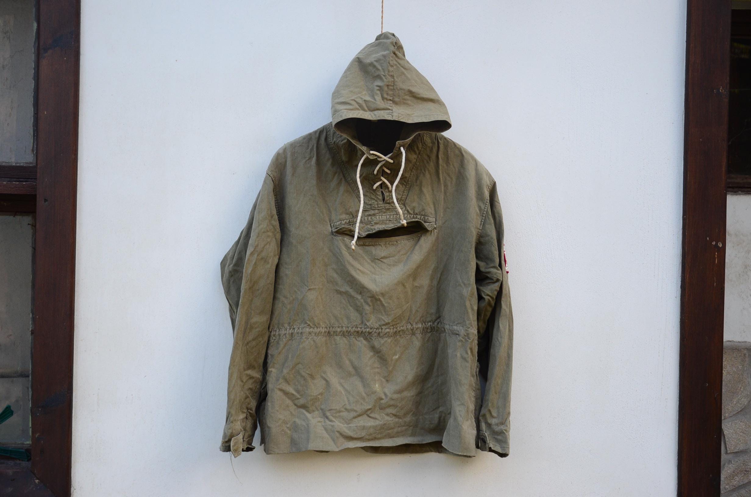 Old Military Green Canvas Anorak - Vintage Canvas Anorak - Tourist Old Military Green Canvas Anorak - Vintage Canvas Anorak - Tourist