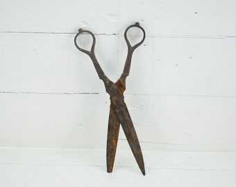 Antique old hand forged scissors - Old medium scissors - Medium hand scissors - Old tailor's scissors - Antique scissors - Hand old scissors
