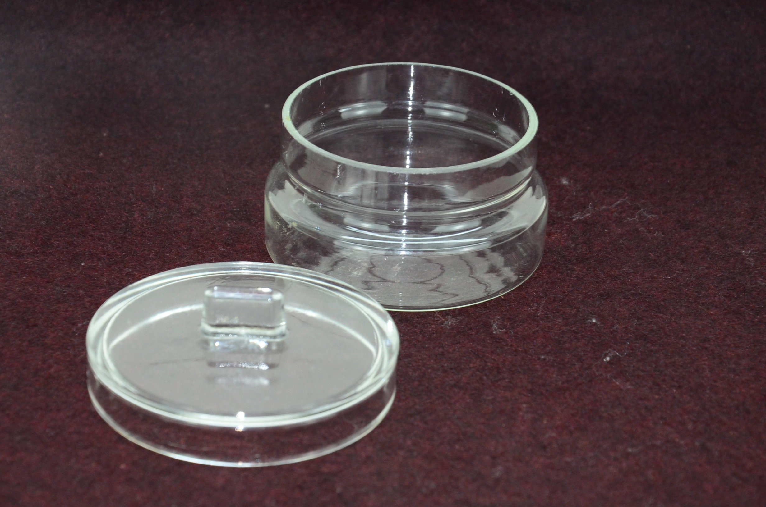 Vintage round clear glass inkwell with lid - Old glass inkwell with lid  - Thick glass for ink and pens - Art deco desk decor