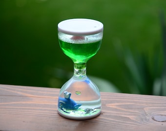 Glass hourglass - Vintage hourglass - Glass hourglass with black sand - Hourglass 3 minutes - Glass souvenir clock