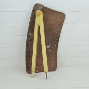 Vintage big drawing compass - Plastic compass - Drawing tools - Geometry tools - Art tool - Student drawing tools - School big compass