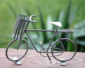 Handmade small bicycle - Vintage small bicycle - Desktop metel bicycle - Metal bicycle sculpture