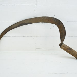 Old hand sickle - Hand primitive farm tools - Antiqe hand sickle - Vintage farmhouse tools - Rustic home decor