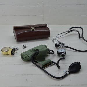 Vintage Poland blood meter INCO - Old blood pressure monitor - Poland medical blood pressure device INCO