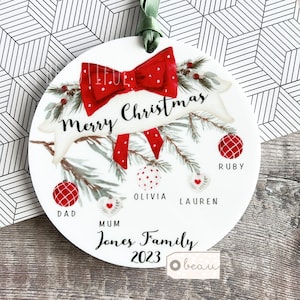 Pallina di Natale personalizzata per la famiglia, design verde, decorazione rotonda in acrilico o ceramica, regalo per la decorazione dell&#39;albero di Natale