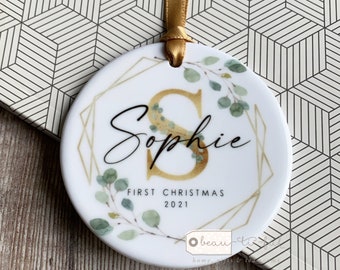 Personalised First Christmas Baby gift Baby’s Boy Girl Newborn Greenery leaf Design Ceramic or Acrylic Round Ornament Keepsake