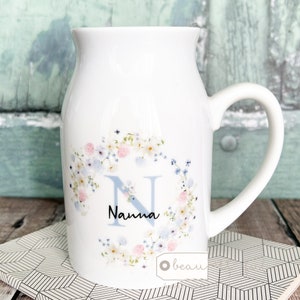 Personalised Name Nanna Nanny Mum Auntie Grandma Mama Home Wildflower Floral Ceramic Small Vase Jug Mug Birthday gift