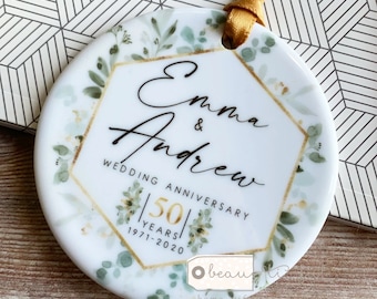 Personalised Wedding Anniversary Names Mr & Mrs 25th 50th 1st Greenery Ceramic Round Decoration Ornament Keepsake