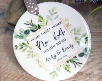 Personalised Home sweet Home Housewarming New Home Botanical Wreath Greenery Design Ceramic Round Decoration Ornament Wedding Keepsake