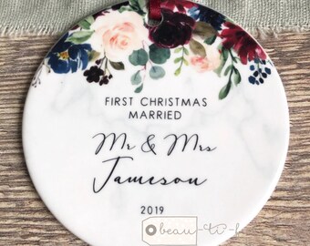 Personalised First Christmas gift Wedding gift Married Mr Mrs Newlywed Burgundy Navy Greenery Ceramic or Acrylic Round Ornament Keepsake