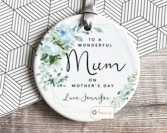 Personalised Mother’s Day gift Wonderful Mum Nanny Nan Nana Gran Grandma Pale blue Greenery Ceramic ornament Keepsake decoration
