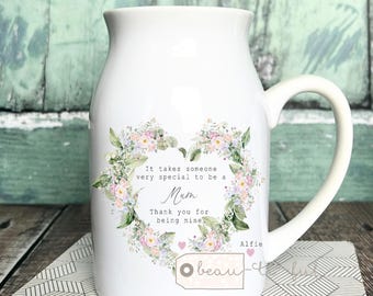 Personalised It takes someone very special Mum Nanna Nanny Grandma Home Wildflower Butterfly Floral Ceramic Small Vase Jug Mug Birthday gift