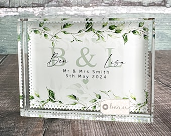 Personalised Wedding Gift Just Married Mr & Mrs Newlyweds Bride Groom Greenery Freestanding  block Decoration Ornament Keepsake