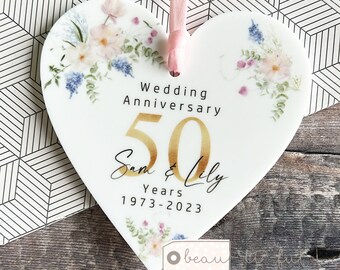 Personalised Wedding Anniversary gift couple Mr & Mrs 25th 50th 1st 40th 35th Greenery Acrylic heart Decoration Ornament Keepsake
