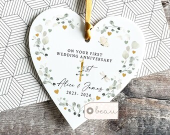 Personalised Wedding Anniversary gift couple Mr & Mrs 25th 50th 1st 40th 35th Greenery heart Decoration Ornament Keepsake