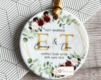 Personalised Just Married Wedding gift Mr & Mrs Newlywed Burgundy Eucalyptus Greenery Ceramic or Acrylic Decoration Ornament Keepsake