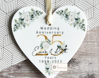 Personalised Wedding Anniversary gift couple Mr & Mrs 25th 50th 1st 40th 35th Greenery Acrylic heart Decoration Ornament Keepsake