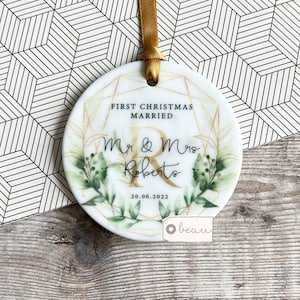 Personalised First Christmas Married Wedding gift Mr Mrs Newlywed Botanical Greenery Design Ceramic or Acrylic Round Ornament Keepsake