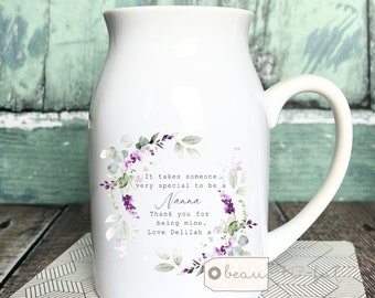 Personalisiert Es dauert jemand ganz besonderen Mama Nanna Kindermädchen Oma Haus Wildblumen Blumen Keramik Kleine Vase Krug Becher Geburtstagsgeschenk