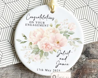 Personalised Engagement gift Engaged Ivy Foliage Greenery Leaf Round Decoration Ornament Keepsake Gift for couple Newly Engaged gift