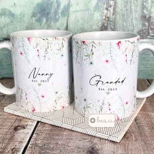 Personalised Grandparents gift Granny Nanny Nanna Grandad Auntie Uncle Gift Mug Greenery Wreath Ceramic Mug - Tea mug - coffee Mug  Gift mug