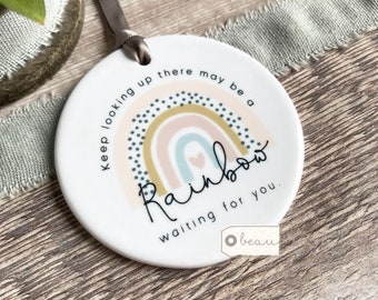 Keep looking up hard Quote Pastel rainbow Design Ceramic Round Decoration Ornament Keepsake