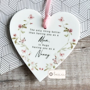 Personalised Mum Mom Mother Gift Sentiment The only thing better than having you Pink Wildflower Heart Floral Acrylic hanging keepsake