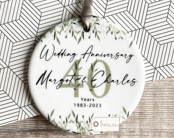 Personalised Wedding Anniversary Gift Silver Golden Diamond Mr & Mrs 25th 50th 5th 1st Ceramic or Acrylic Round Decoration Ornament Keepsake