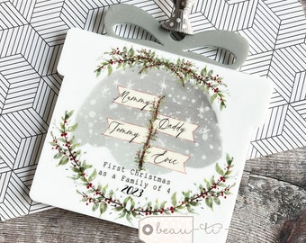 Personalised First Christmas family of 3 4 5 gift Signpost Greenery Berries present shaped Acrylic Ornament Keepsake Tree decoration Bauble